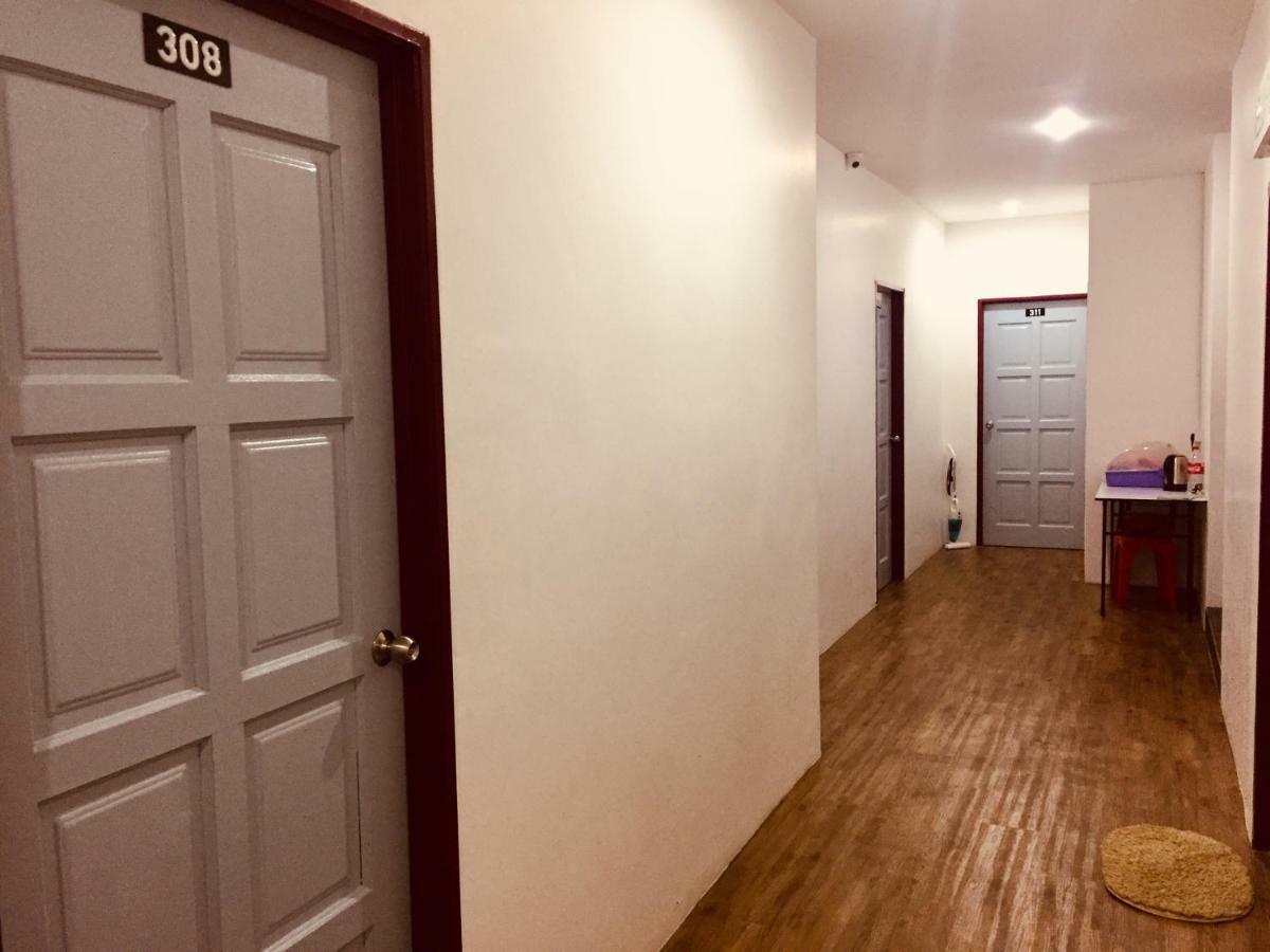 Benuthomestay Τζόχορ Μπάχρου Εξωτερικό φωτογραφία